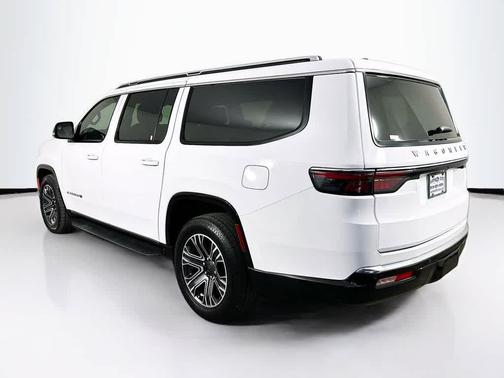 2024 Jeep Wagoneer L Series II 4x2