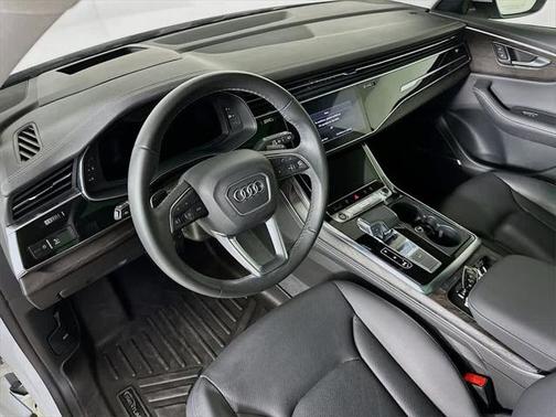 2023 Audi Q8 55 Prestige