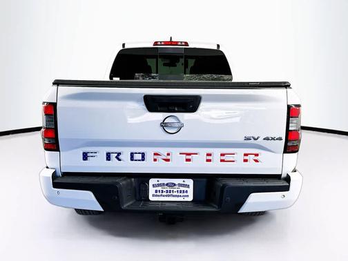 2024 Nissan Frontier SV