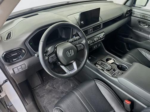 2023 Honda Pilot AWD Elite