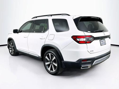 2023 Honda Pilot AWD Elite