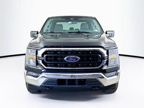 Agate Black Metallic 2023 Ford F-150 XLT