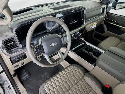 2026 Ford F-250 Platinum