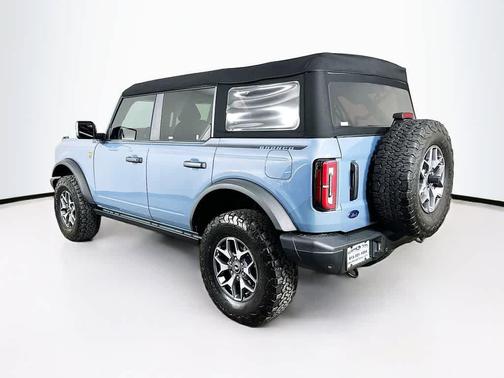 2023 Ford Bronco Badlands