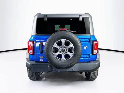 Velocity Blue Metallic 2024 Ford Bronco Big Bend
