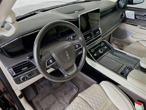 Burgundy Velvet 2020 Lincoln Navigator Black Label