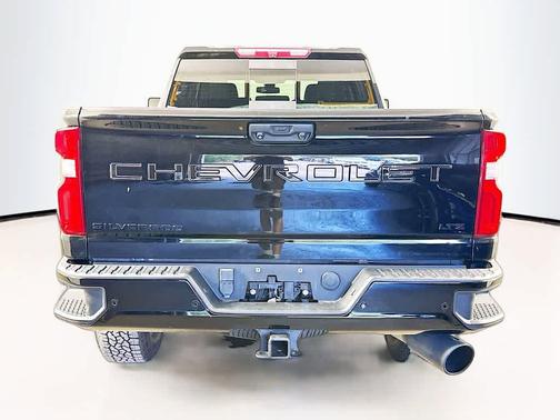 Black 2022 Chevrolet Silverado 2500 LTZ
