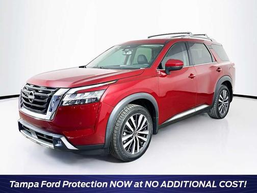 2022 Nissan Pathfinder Platinum 2WD