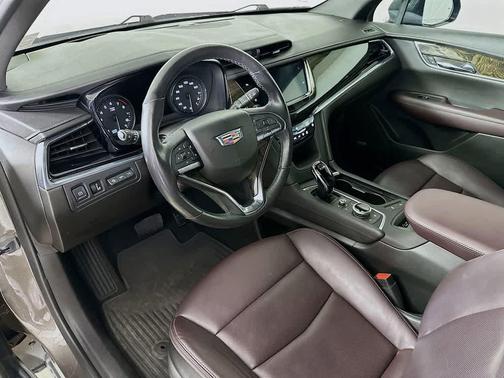 Dark Mocha Metallic 2020 Cadillac XT6 Premium Luxury FWD