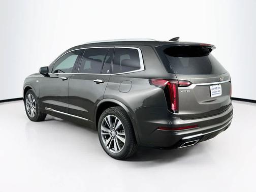 Dark Mocha Metallic 2020 Cadillac XT6 Premium Luxury FWD