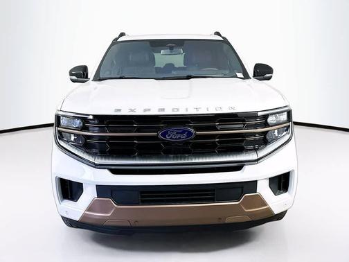 2025 Ford Expedition King Ranch