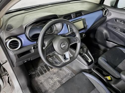 2023 Nissan Versa 1.6 SV