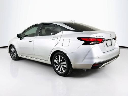 2023 Nissan Versa 1.6 SV