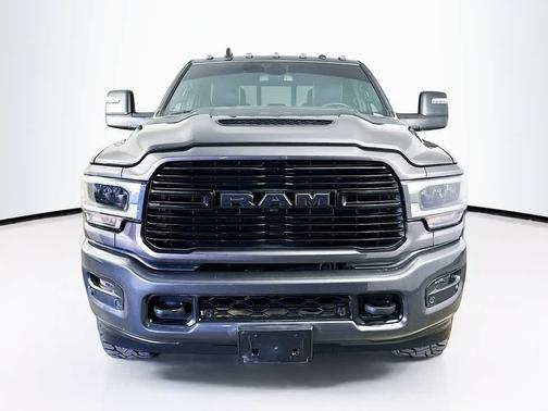 2023 RAM 2500 Laramie Crew Cab 4x4 6'4' Box