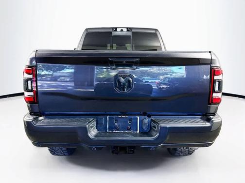 2023 RAM 2500 Laramie Crew Cab 4x4 6'4' Box