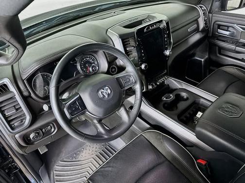 2023 RAM 2500 Laramie Crew Cab 4x4 6'4' Box