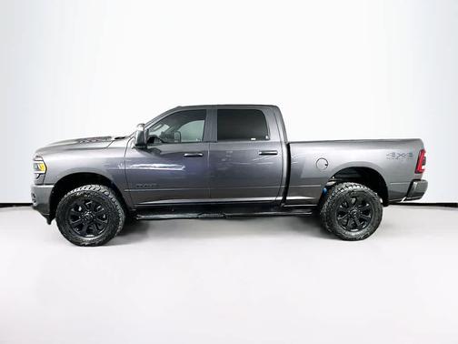 2023 RAM 2500 Laramie Crew Cab 4x4 6'4' Box