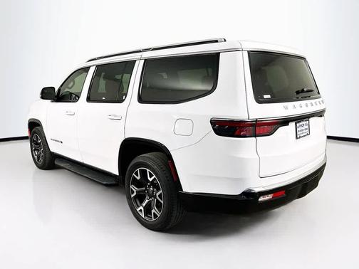 2023 Jeep Wagoneer Series III 4x2