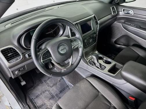 2018 Jeep Grand Cherokee Laredo E