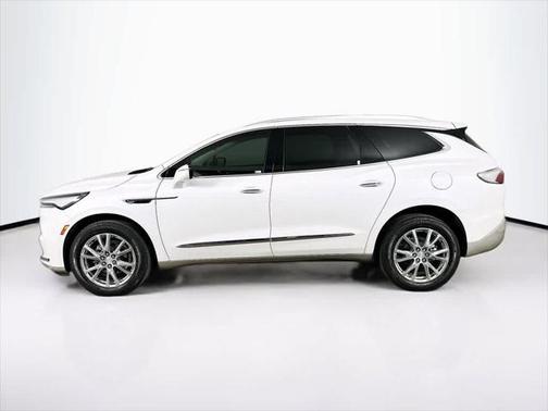 2022 Buick Enclave FWD Essence