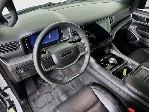 2024 Jeep Wagoneer L Series II 4x4