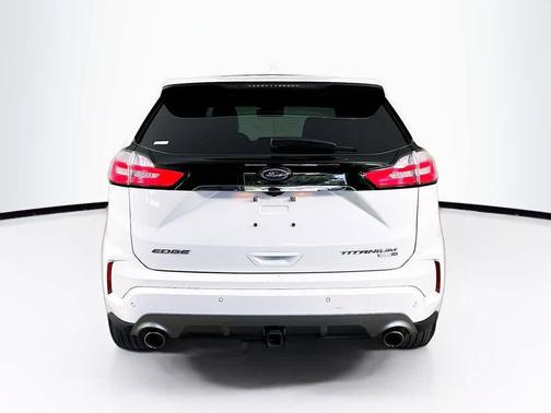 Star White Metallic Tri-Coat 2020 Ford Edge Titanium