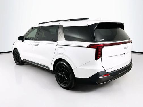 Snow White Pearl 2025 Kia Carnival SX Prestige
