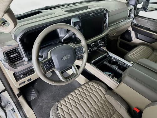 2026 Ford F-250 Platinum