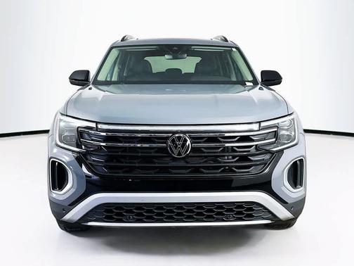 2024 Volkswagen Atlas 2.0T SE w/Technology 4MOTION