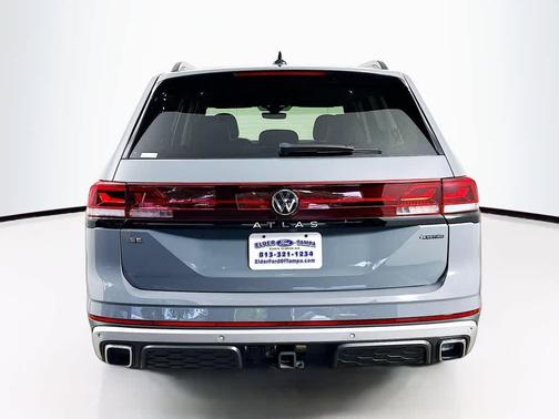 2024 Volkswagen Atlas 2.0T SE w/Technology 4MOTION