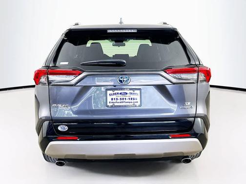 2022 Toyota RAV4 Hybrid SE