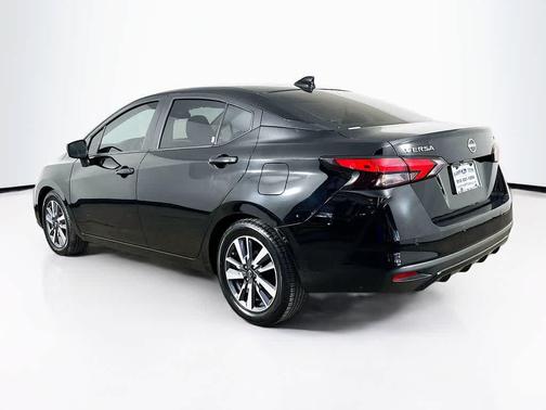 2023 Nissan Versa 1.6 SV