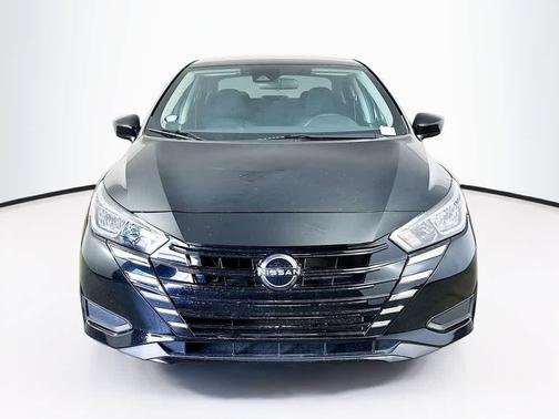 2023 Nissan Versa 1.6 SV