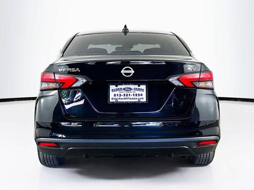 2023 Nissan Versa 1.6 SV