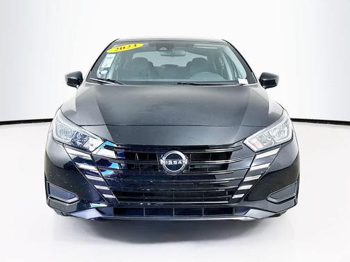 2023 Nissan Versa 1.6 SV