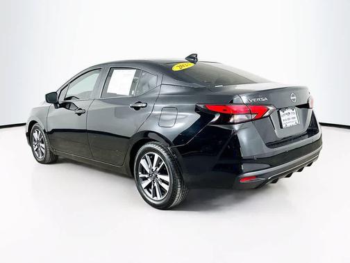 2023 Nissan Versa 1.6 SV