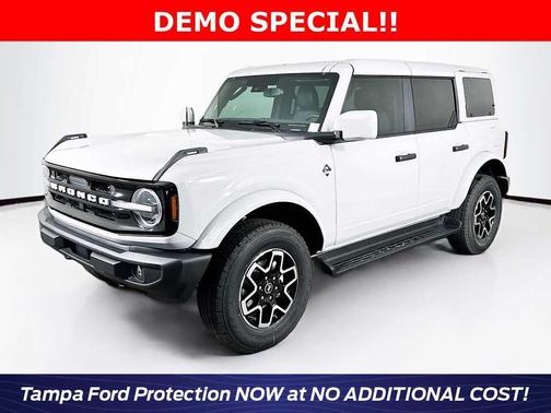 2026 Ford Bronco Outer Banks