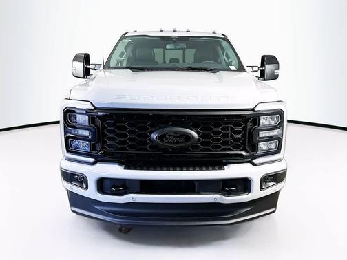 Avalanche 2026 Ford F-250 Lariat