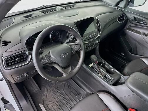 2022 Chevrolet Equinox FWD RS