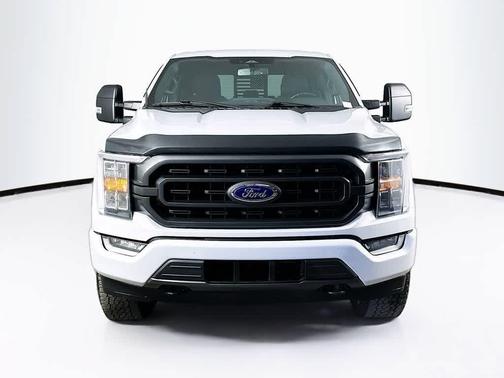 Space White Metallic 2021 Ford F-150 XLT