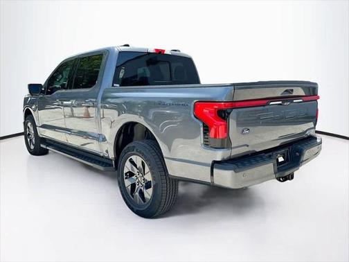 2025 Ford F-150 Lightning LARIAT