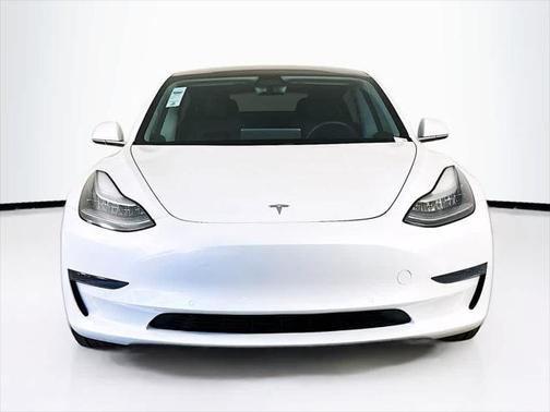 2020 Tesla Model 3 Standard Range