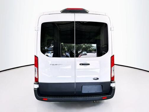 2025 Ford Transit-350 XL