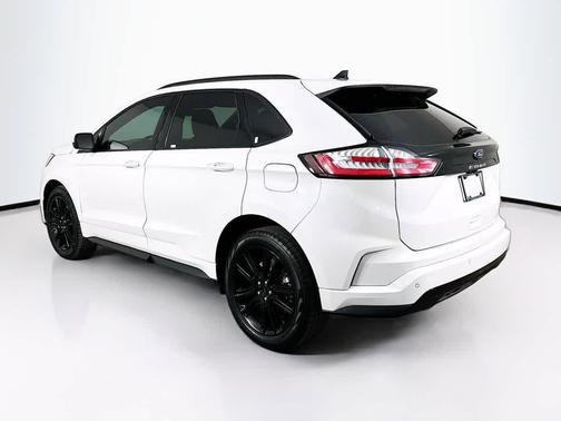 2022 Ford Edge ST Line