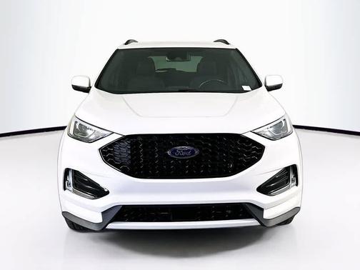 2022 Ford Edge ST Line
