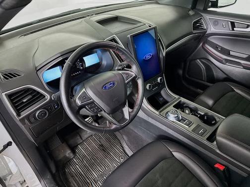 2022 Ford Edge ST Line