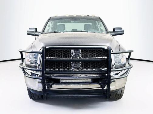 2017 RAM 2500 Tradesman Crew Cab 4x4 6'4' Box