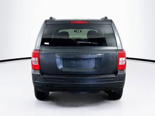 Black Clearcoat 2014 Jeep Patriot Sport