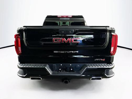 Onyx Black 2023 GMC Sierra 1500 AT4