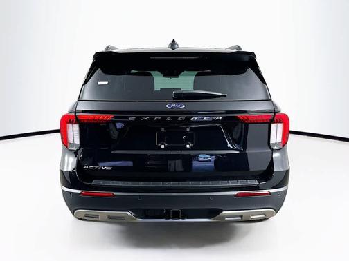 Agate Black Metallic 2026 Ford Explorer Active